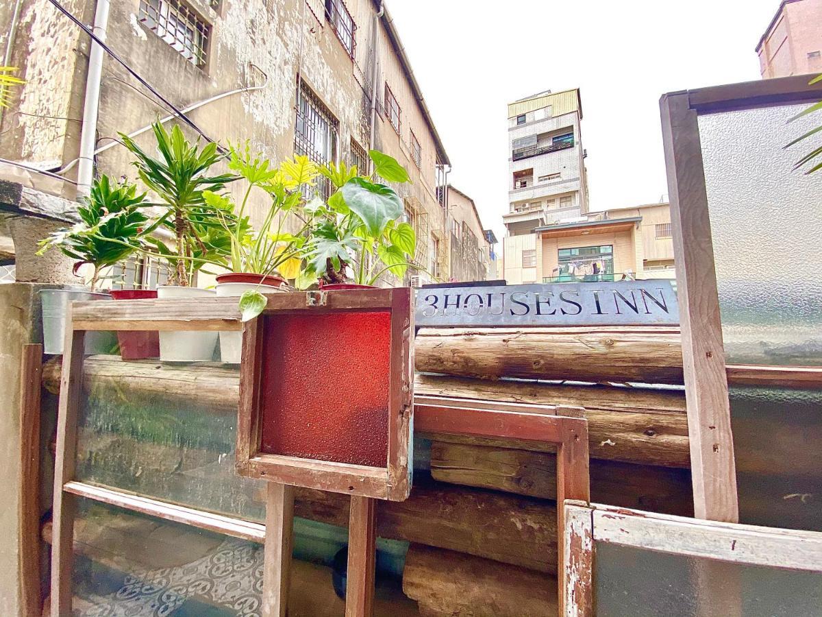 Tsai Yun Inn Tainan Bagian luar foto
