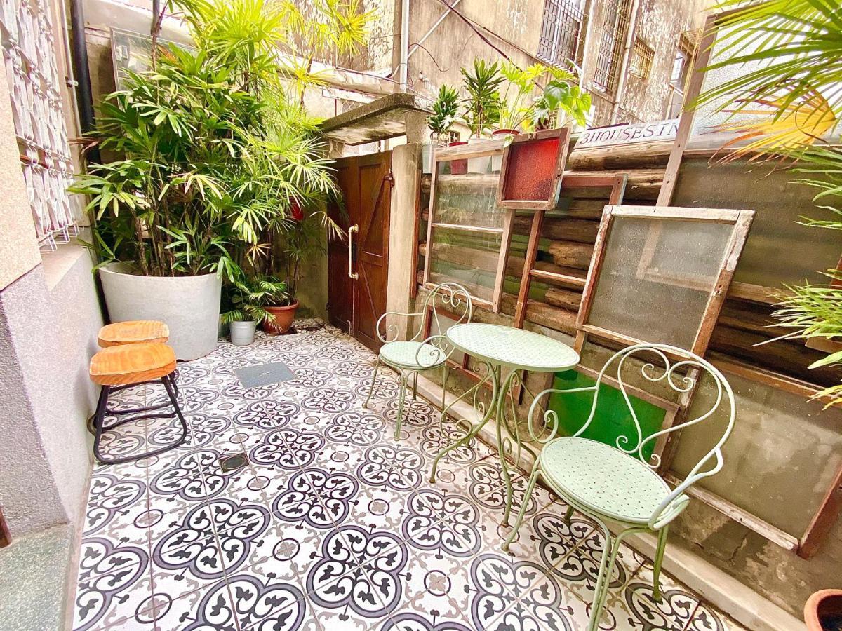 Tsai Yun Inn Tainan Bagian luar foto