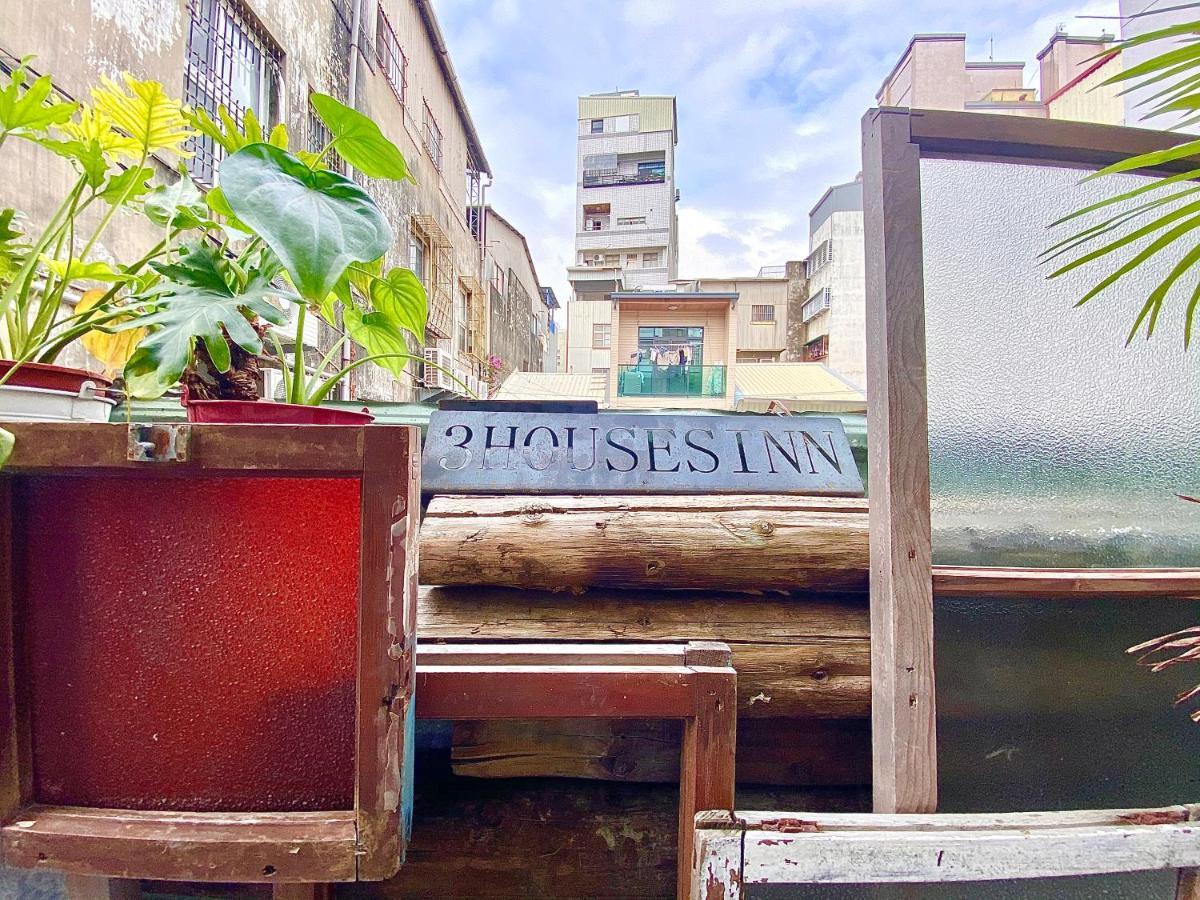 Tsai Yun Inn Tainan Bagian luar foto